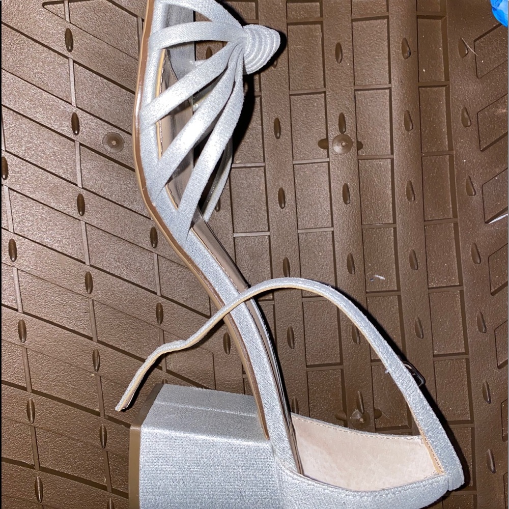 Formal shoes - Picture 2 of 3